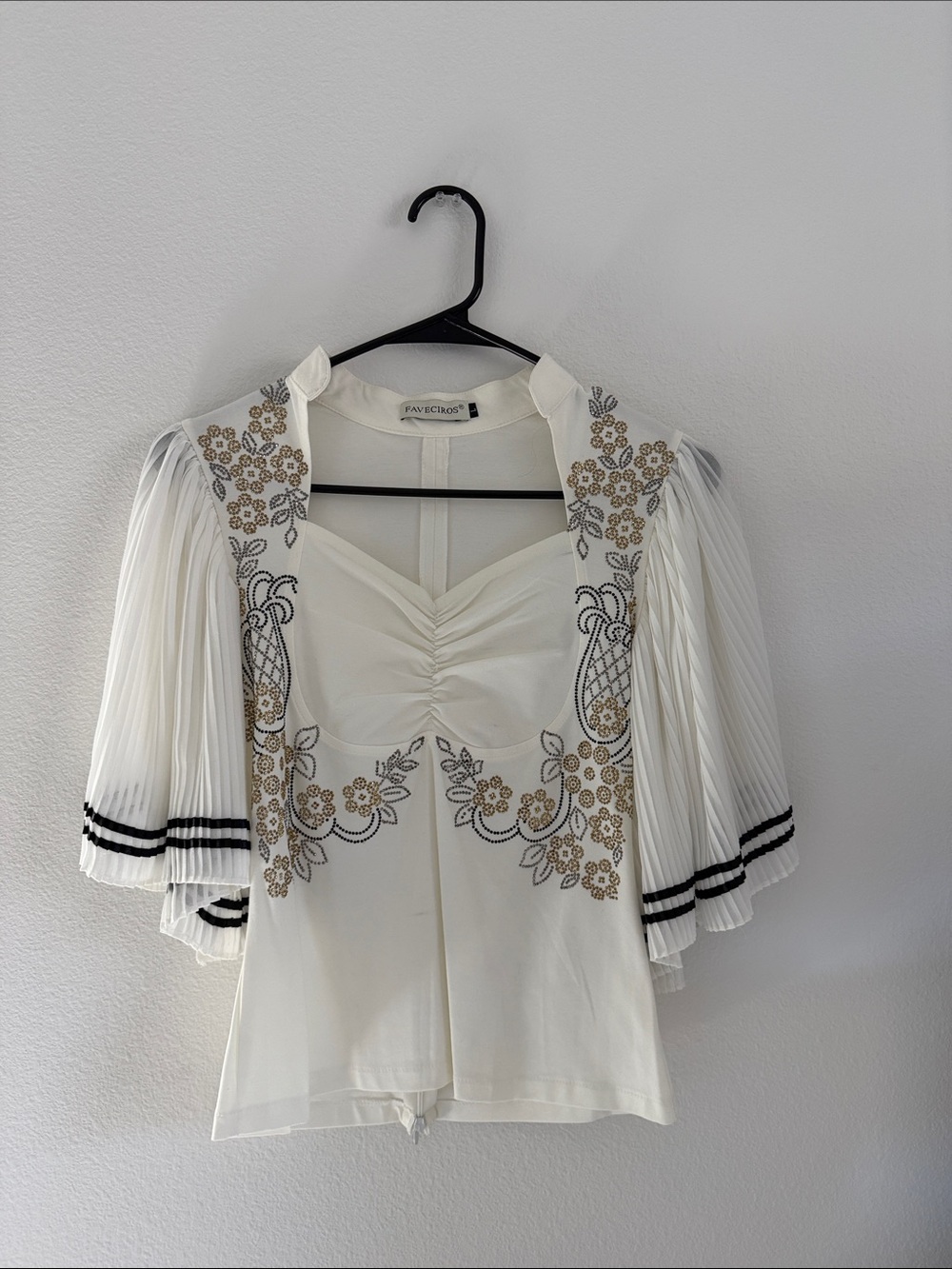 Favorite Crop White Embroidered Pleated-Sleeve Top